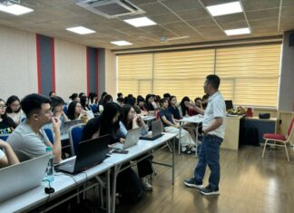 BÁO CÁO CHUYÊN ĐỀ CHO SINH VIÊN CLC TIẾNG ANH THƯƠNG MẠI